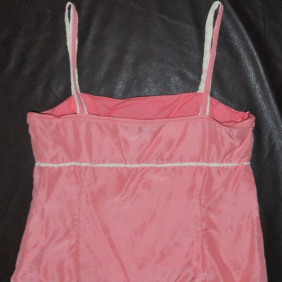 Ann Taylor Pleated Eyelet & Lace Front Panel Tank - Picture 4 of 4